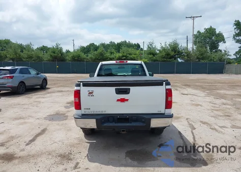 2008 Chevrolet Silverado Work Truck z USA, uszkodzony, nr VIN 1GCEC14CX8Z164130